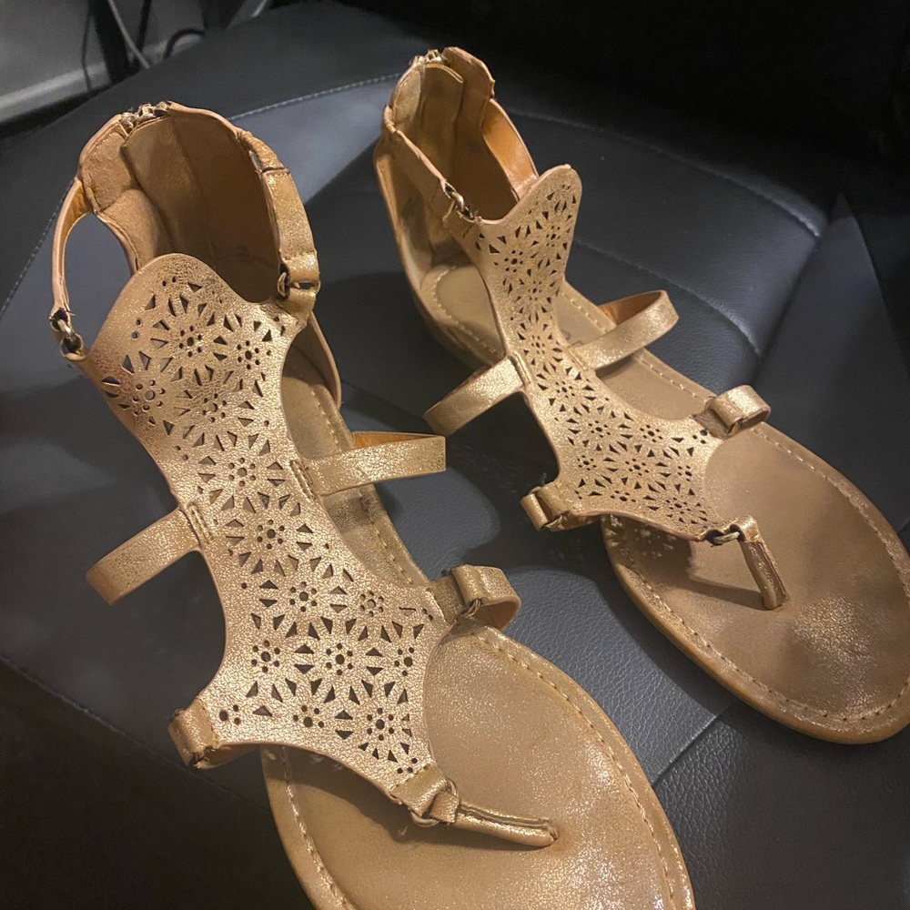 Sandals - Picture 5 of 6